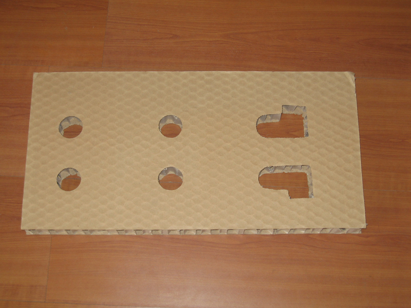 Részletek a Honeycomb Board Die vágógép